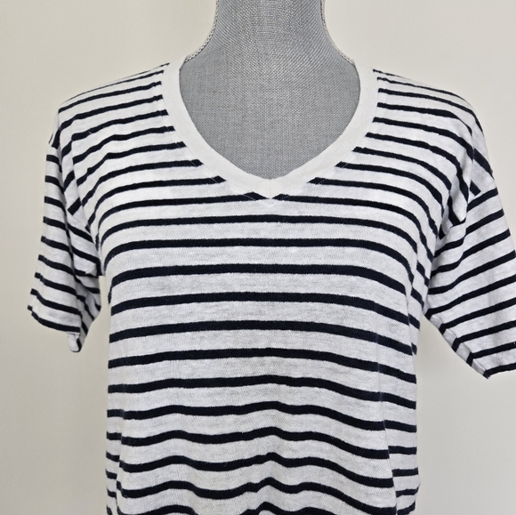 Faherty Oceanside 100% Linen V-Neck T-Shirt Blue White Stripes Nautical size XS - Picture 3 of 16